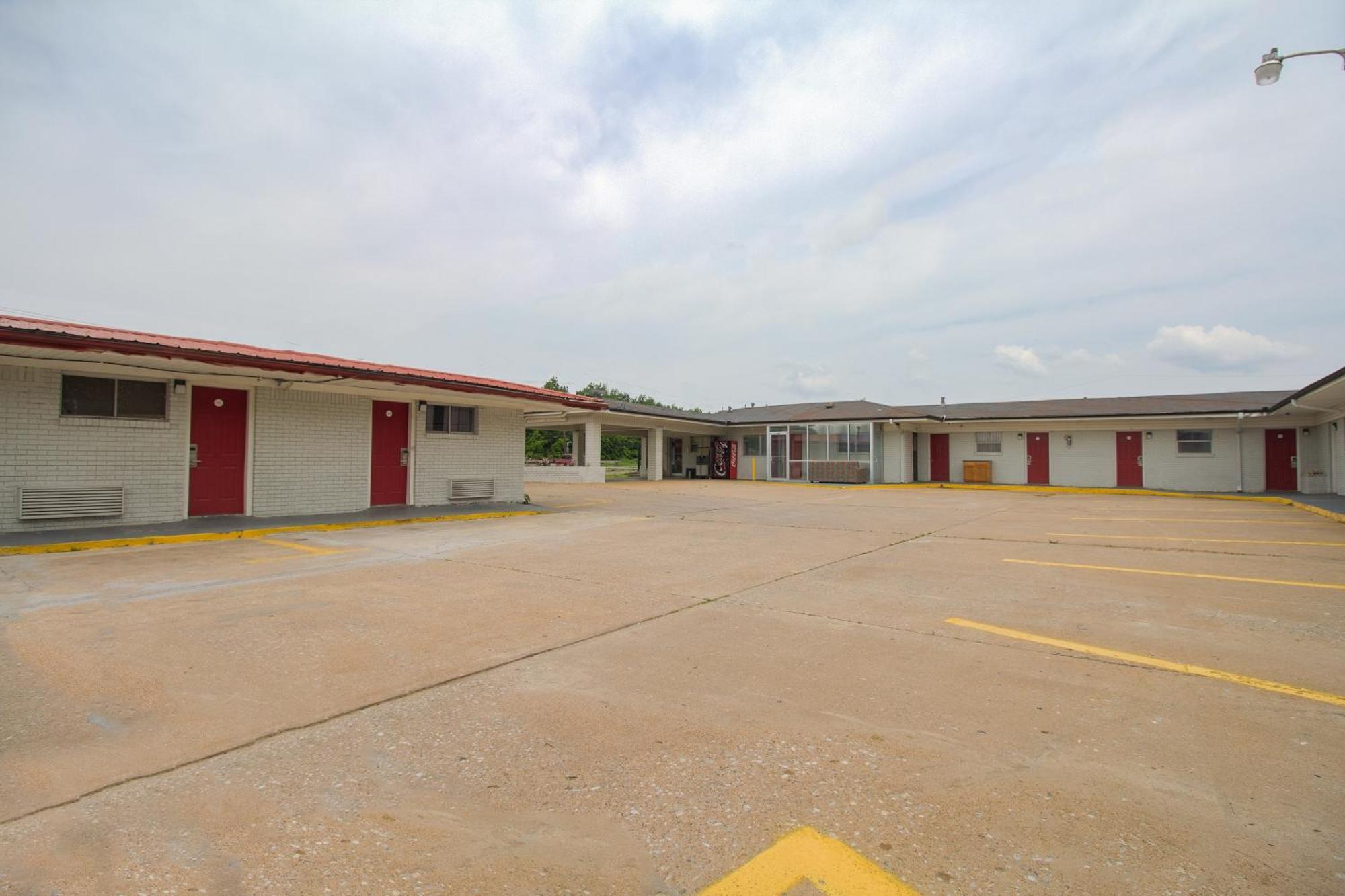 Oyo Hotel Mcalester Ok S Main St 외부 사진