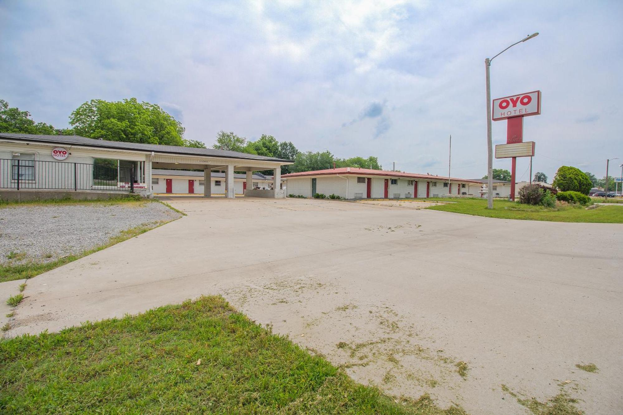 Oyo Hotel Mcalester Ok S Main St 외부 사진